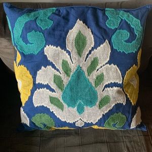 Decorative pillows